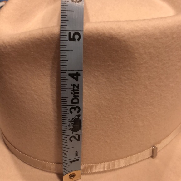 Calling all Ellie Holcomb fans-autographed hat - Picture 13 of 14